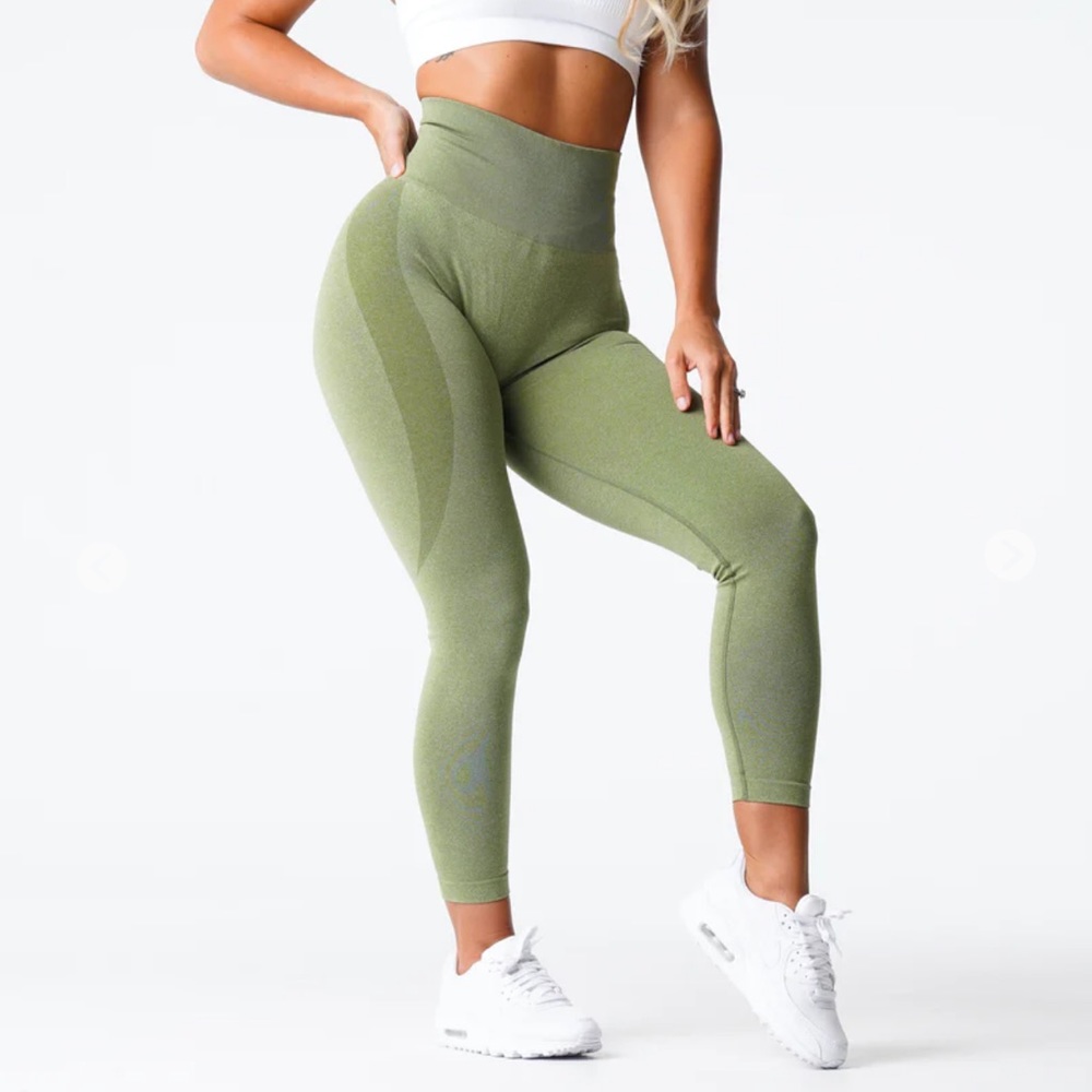 NVGTN Meadow Contour Seamless Women’s Leggings Medium